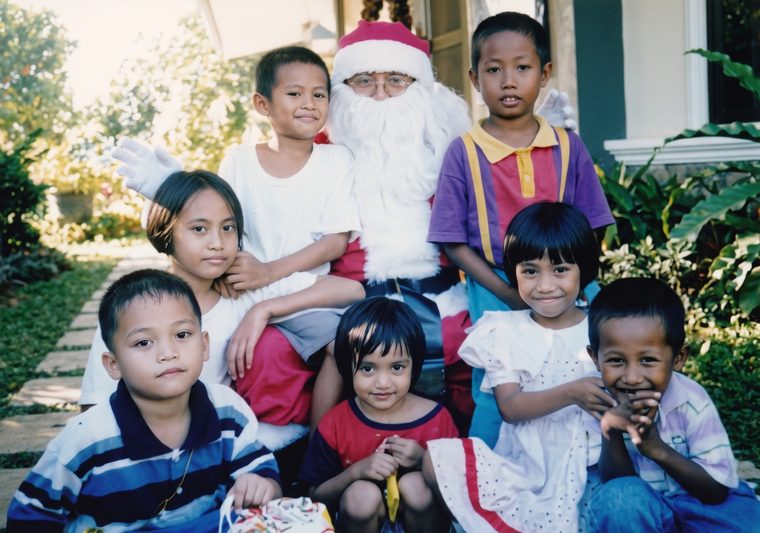 MLISFI Christmas outreach with children
